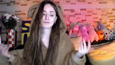 Snapshot of dalia_peach chatting on October 16, 9:42 am Dalia online show from October 16, 9:42 am