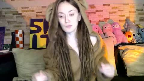 Snapshot of dalia_peach chatting on October 12, 10:08 am Dalia online show from October 12, 10:08 am