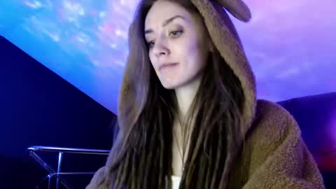 Snapshot of dalia_peach chatting on February 20, 1:30 pm Dalia online show from February 20, 1:30 pm