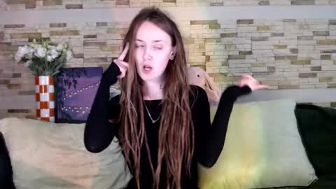 Snapshot of dalia_peach chatting on September 23, 11:04 am Dalia online show from September 23, 11:04 am