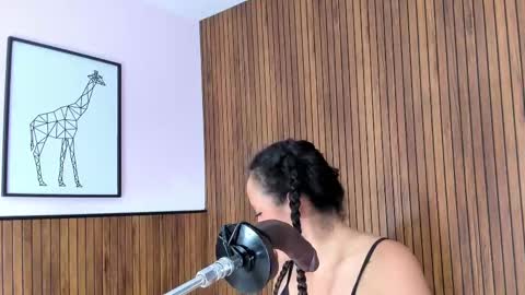 Snapshot of dalia_roses chatting on September 17, 2:15 am Dalia online show from September 17, 2:15 am