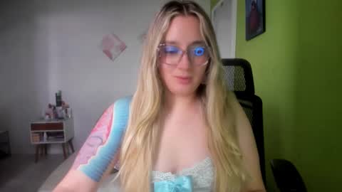 Dalila online show from November 8, 6:44 pm