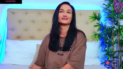 Snapshot of daliyaa_ chatting on September 20, 8:28 am daliyaa_ online show from September 20, 8:28 am