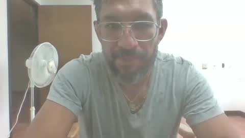 Snapshot of dallaspapi2000 chatting on September 8, 2:16 pm alex online show from September 8, 2:16 pm