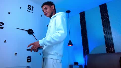 damar_felipe online show from October 30, 9:54 am