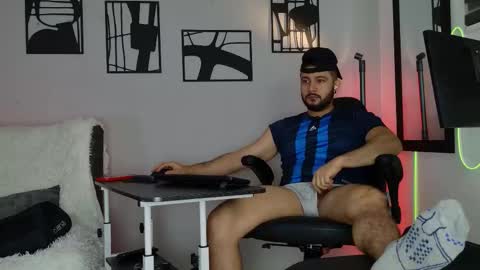 Jaxon online show from February 12, 4:16 am