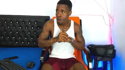 Snapshot of damian_hart_24cm chatting on September 19, 12:31 pm damian_hart_24cm online show from September 19, 12:31 pm
