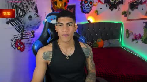 Snapshot of damian_latinxxx chatting on October 11, 5:01 am Damian online show from October 11, 5:01 am