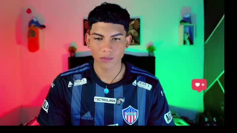 Snapshot of damian_latinxxx chatting on March 9, 3:01 am Damian online show from March 9, 3:01 am