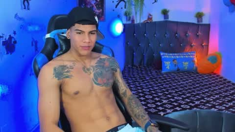 Snapshot of damian_latinxxx chatting on September 12, 4:36 am Damian online show from September 12, 4:36 am