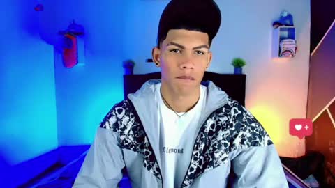 Snapshot of damian_latinxxx chatting on March 12, 3:02 am Damian online show from March 12, 3:02 am