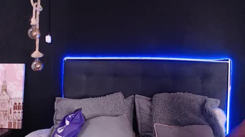 damian_n_lissa online show from March 5, 2:23 pm