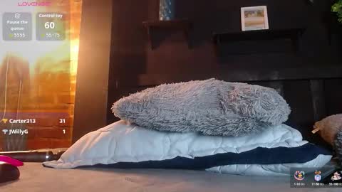 damian_n_lissa online show from October 6, 8:15 pm