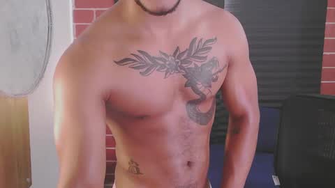 instagram damiannreed. online show from February 11, 3:29 pm