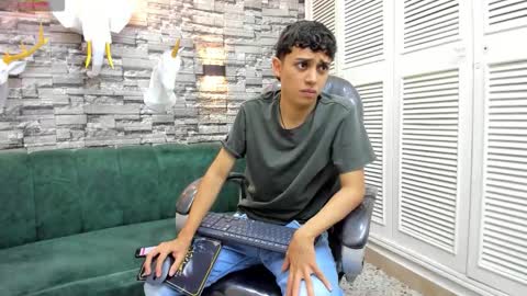 LIAM online show from November 24, 5:44 pm