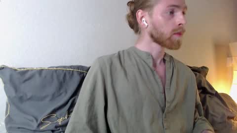 Snapshot of damien_diamond chatting on September 21, 9:30 pm damien_diamond online show from September 21, 9:30 pm