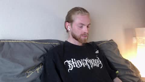 Snapshot of damien_diamond chatting on October 5, 8:38 pm damien_diamond online show from October 5, 8:38 pm