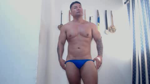 Snapshot of dammuscle chatting on October 1, 1:43 pm dammuscle online show from October 1, 1:43 pm