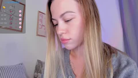  Tiana  online show from November 11, 8:22 pm