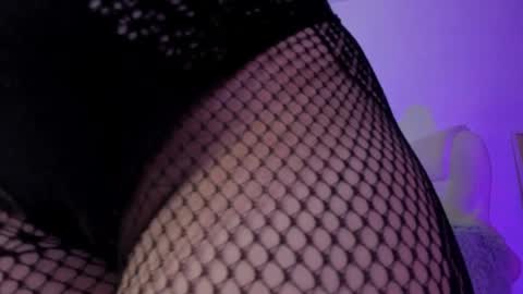 Snapshot of damn_that_booty chatting on March 7, 3:29 am Criss online show from March 7, 3:29 am