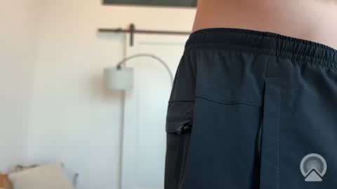 Clyde online show from November 20, 5:10 pm