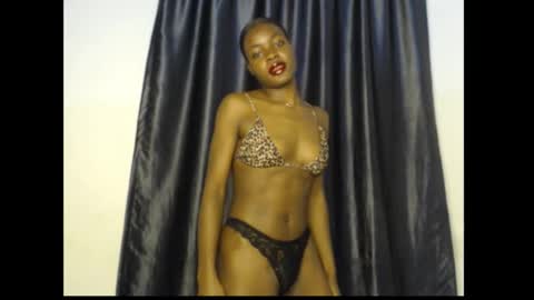 leah online show from November 25, 5:17 am