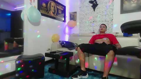 damyan_2003 online show from February 1, 4:35 am