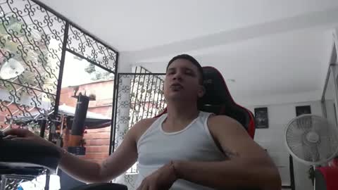 damyan_2003 online show from December 11, 4:52 pm