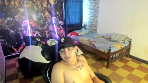 Snapshot of dan_cristancho chatting on October 12, 3:59 pm dan cristancho online show from October 12, 3:59 pm