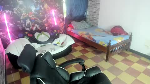 Snapshot of dan_cristancho chatting on September 28, 1:31 pm dan cristancho online show from September 28, 1:31 pm