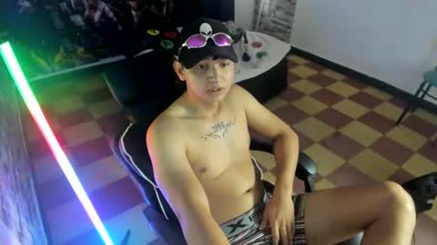 Snapshot of dan_cristancho chatting on September 18, 2:21 pm dan cristancho online show from September 18, 2:21 pm