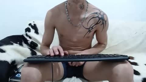 dan_jonson15 online show from November 26, 6:21 am