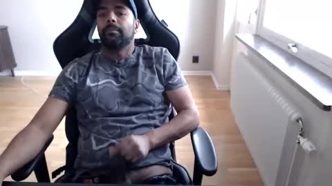 dan_the_man43 online show from April 6, 10:38 am