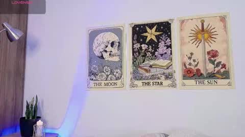 Snapshot of dan_universe chatting on September 27, 4:38 pm Bluemoon online show from September 27, 4:38 pm