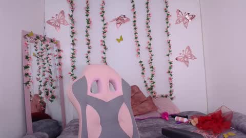 Snapshot of dana_gh chatting on October 10, 9:41 pm dana online show from October 10, 9:41 pm