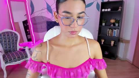 dana_paula online show from February 18, 11:43 am