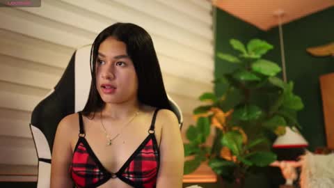 Snapshot of danaa_rouse chatting on October 18, 9:08 pm danaa_rouse online show from October 18, 9:08 pm