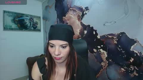 Danaa Rey online show from October 6, 4:25 pm