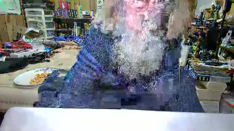 Snapshot of danagm chatting on December 6, 3:46 am Dana online show from December 6, 3:46 am