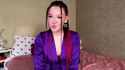 Dina online show from May 2, 11:49 am