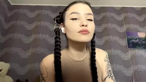 I am Kimi ntmu online show from April 29, 3:17 pm