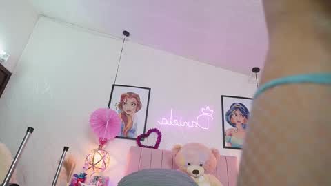   online show from February 13, 5:05 pm