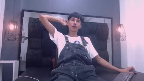 Daniel Delux  online show from November 5, 2:08 pm