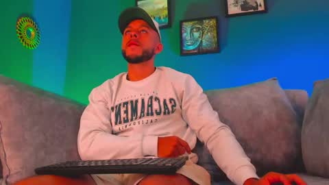 daniel_kingxxx online show from April 18, 12:40 pm