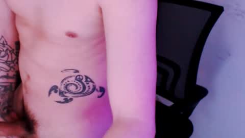 daniel_ruis16 online show from March 11, 9:26 pm