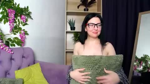 danielabliss online show from February 5, 4:14 pm