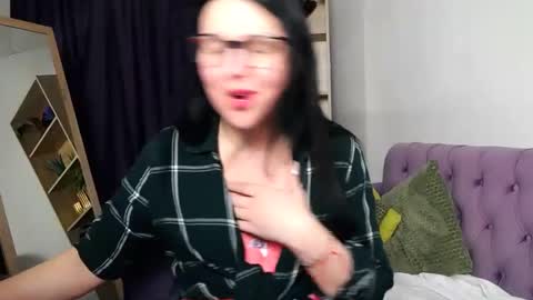 danielabliss online show from March 1, 10:24 am