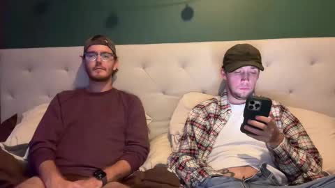Snapshot of danielbishopxxx chatting on September 19, 1:32 am Daniel Bishop Mason online show from September 19, 1:32 am