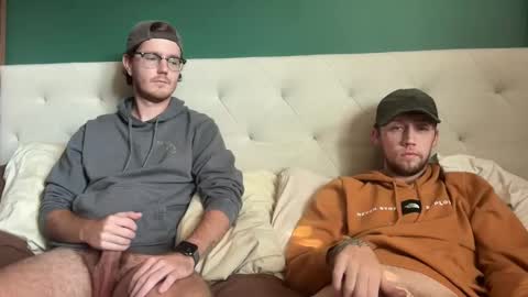 Snapshot of danielbishopxxx chatting on September 29, 9:14 pm Daniel Bishop Mason online show from September 29, 9:14 pm