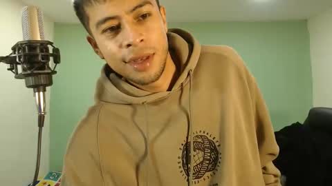 danielitopapii online show from November 28, 10:44 am